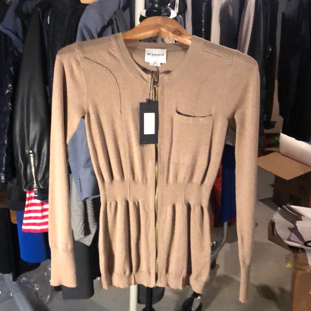 De Rigeur stretchy zip cardigan